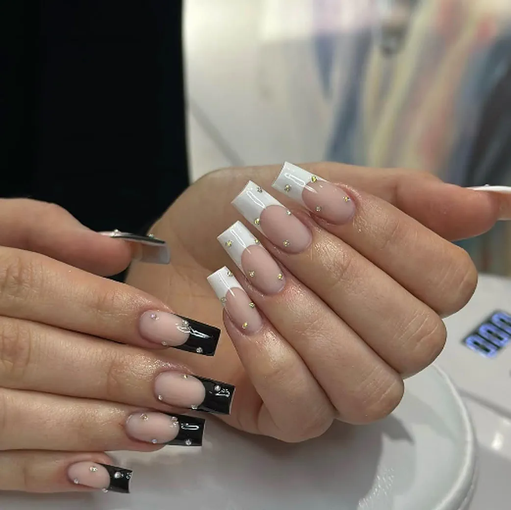 Thonj të punuar në Shkurta Nails